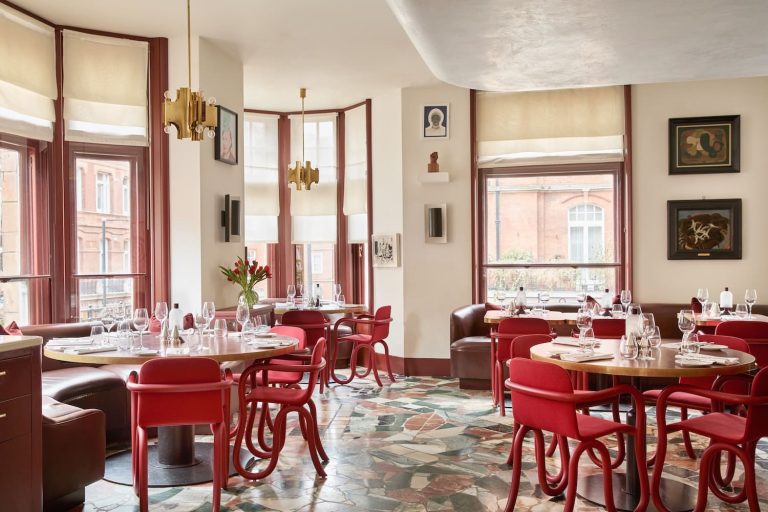 Mount St. Restaurant interiors and artwork